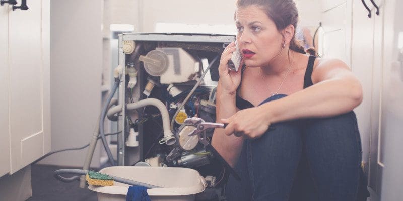 Don’t Try These Plumbing Repair Projects at Home!
